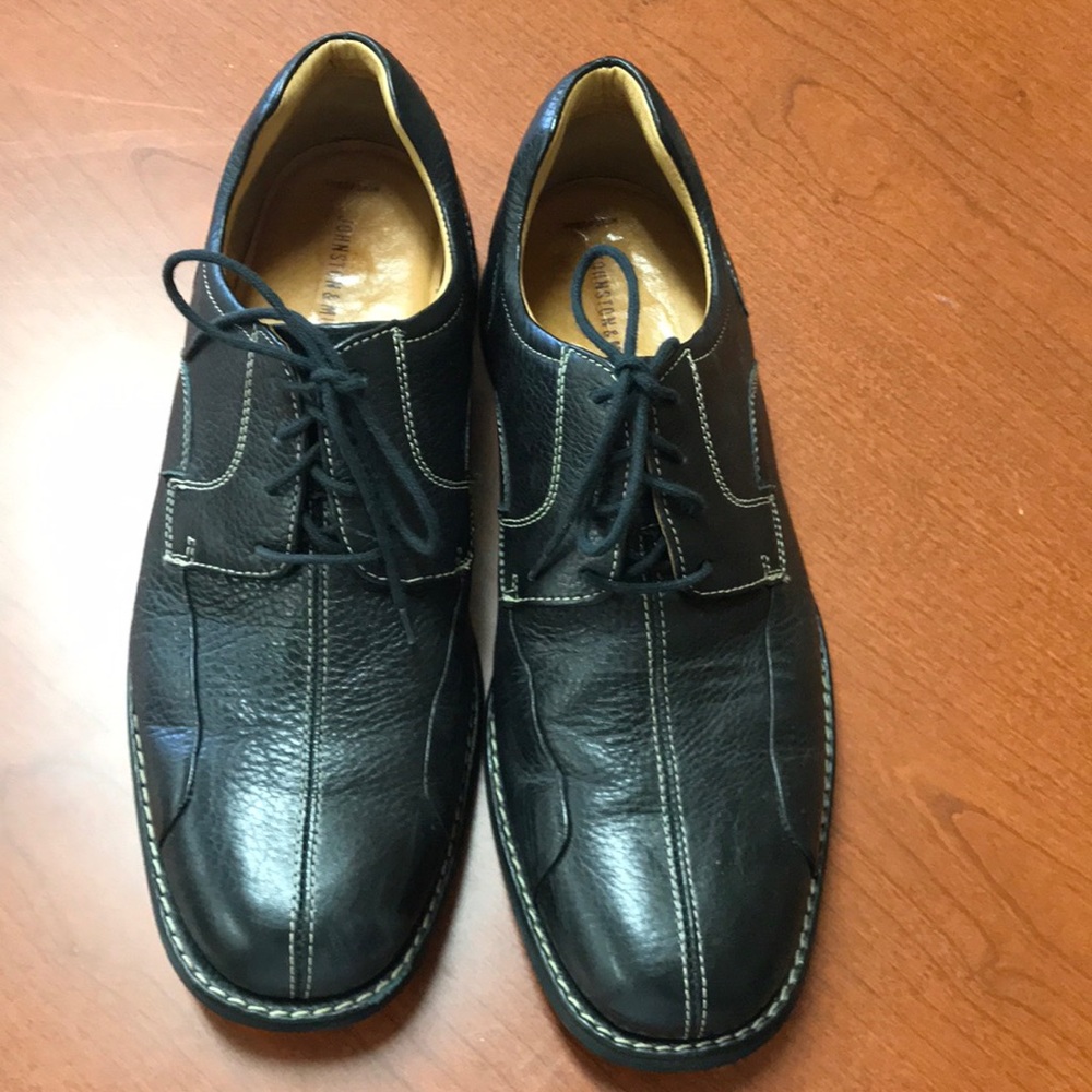 Johnston &Murphy men’s shoe